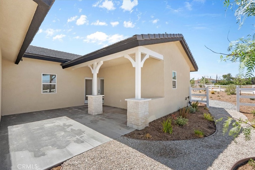 10830 Emerson Road Oak Hills, CA 92344 - Photo 7 of 50 Original
