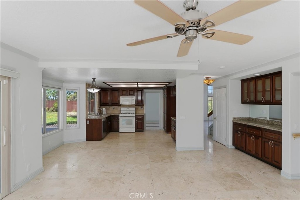 21227 Dickinson Road Moreno Valley, CA 92557 - Photo 15 of 59