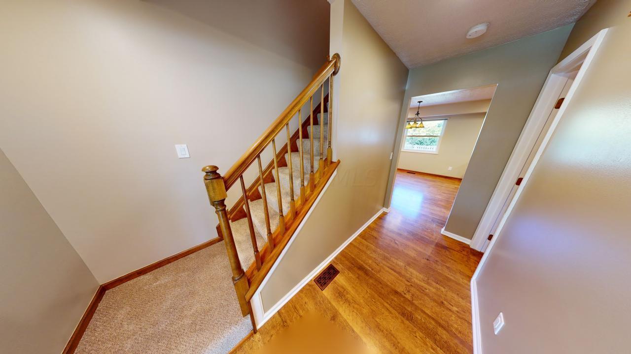 2844 Frazell Road Hilliard, OH 43026 - Photo 10 of 37 R1 (10)