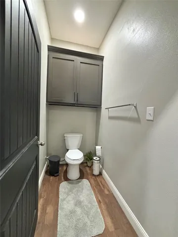 a bathroom with a toilet