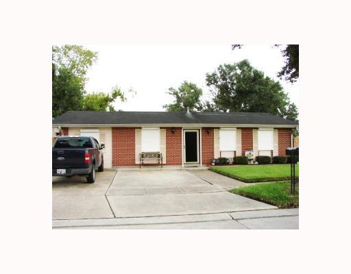 5045 Rochester Drive Marrero, LA 70072 - Photo 1 of 8 Gallery Image 1