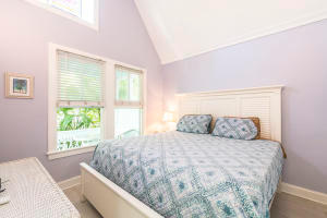 810 B Pearl Street, Unit B Key West, FL 33040 - Photo 4 of 13 FA1151CA-F900-4437-BA79-048D6517B918