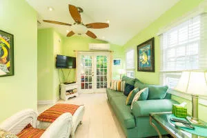 $5,500 | 810 B Pearl Street, Unit B, Key West, FL 33040