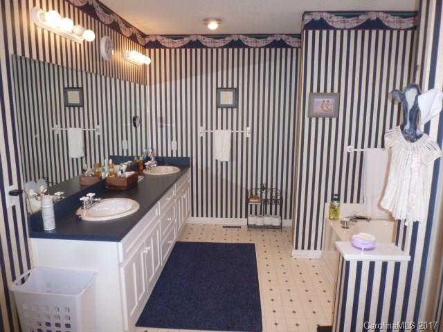 5393 Copeland Road Heath Springs, SC 29058 - Photo 16 of 24 Gallery Image 16