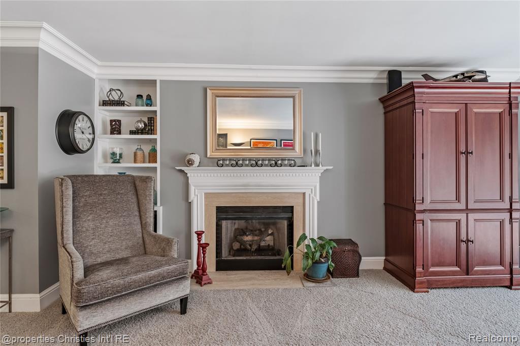 1695 Huntington Park Rochester Hills, MI 48309 - Photo 13 of 54