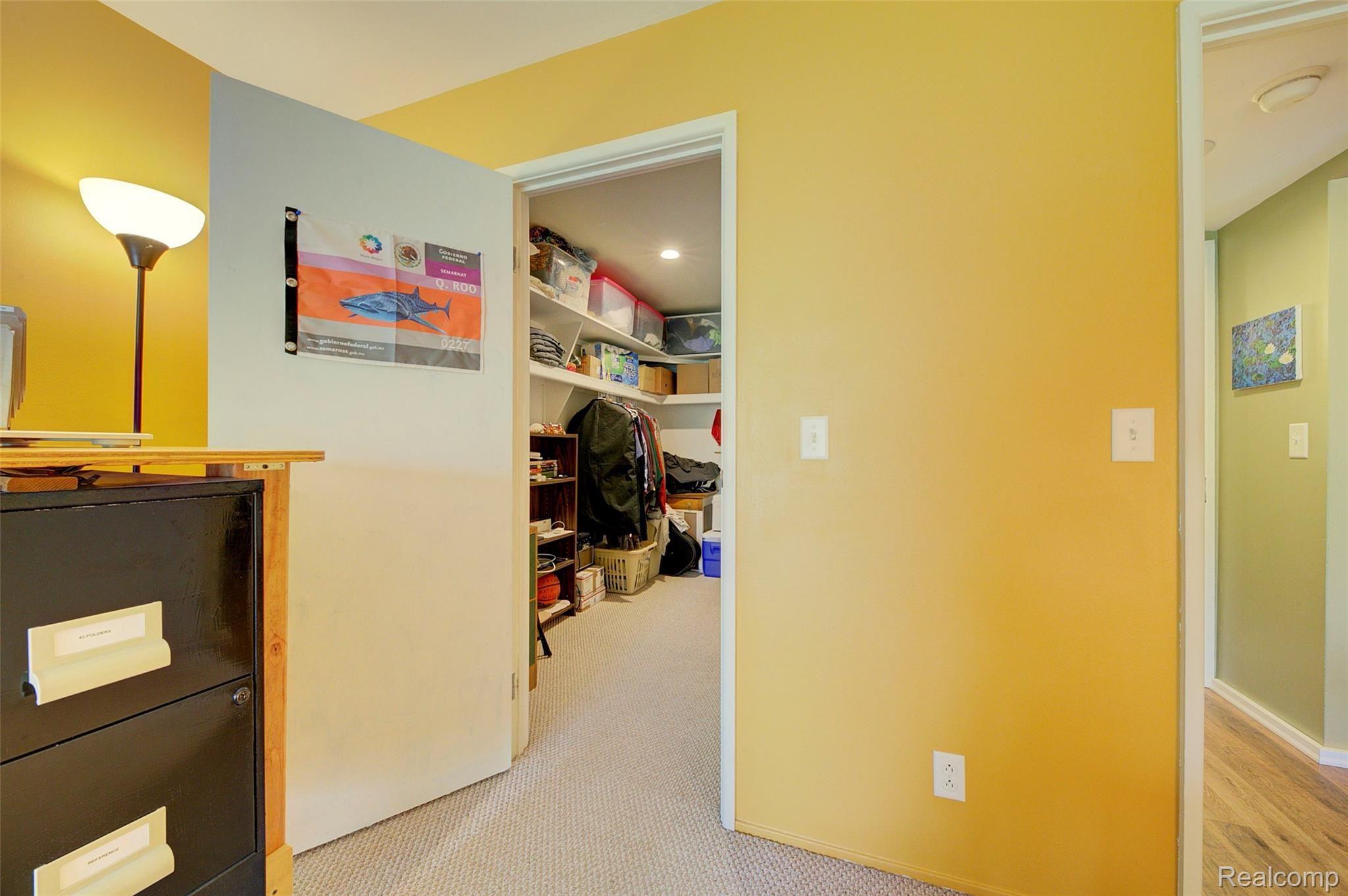 1325 South Maple Road, Unit 204 Ann Arbor, MI 48103 - Photo 35 of 48 1325 S Maple Rd #204
