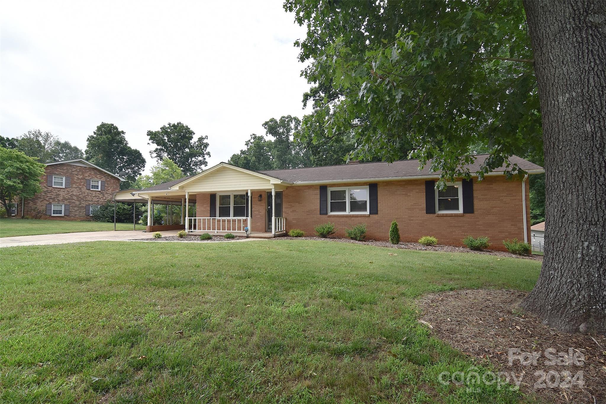 5208 Spring Lane Shelby, NC 28152 - Photo 2 of 33 Gallery Image 2