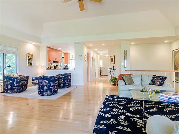 65 Algonquin Road, Unit 65 Newton, MA 02467 - Photo 4 of 17