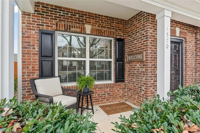 $339,900 | 1570 Country Lane, Kernersville, NC 27284