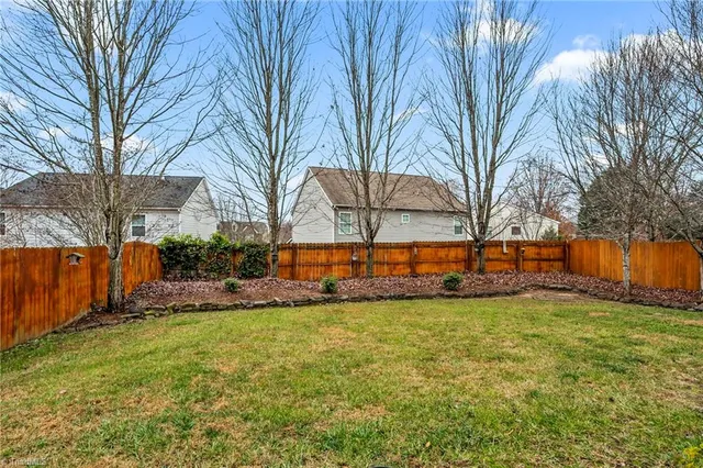 $339,900 | 1570 Country Lane, Kernersville, NC 27284