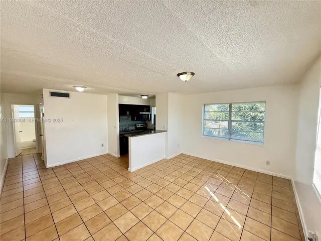 $1,475 | 8262 Northeast 1st Avenue, Unit 9, Miami, FL 33138