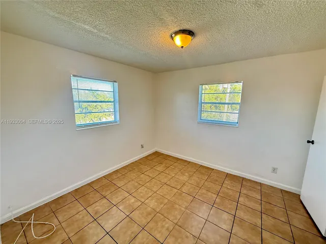 $1,475 | 8262 Northeast 1st Avenue, Unit 9, Miami, FL 33138