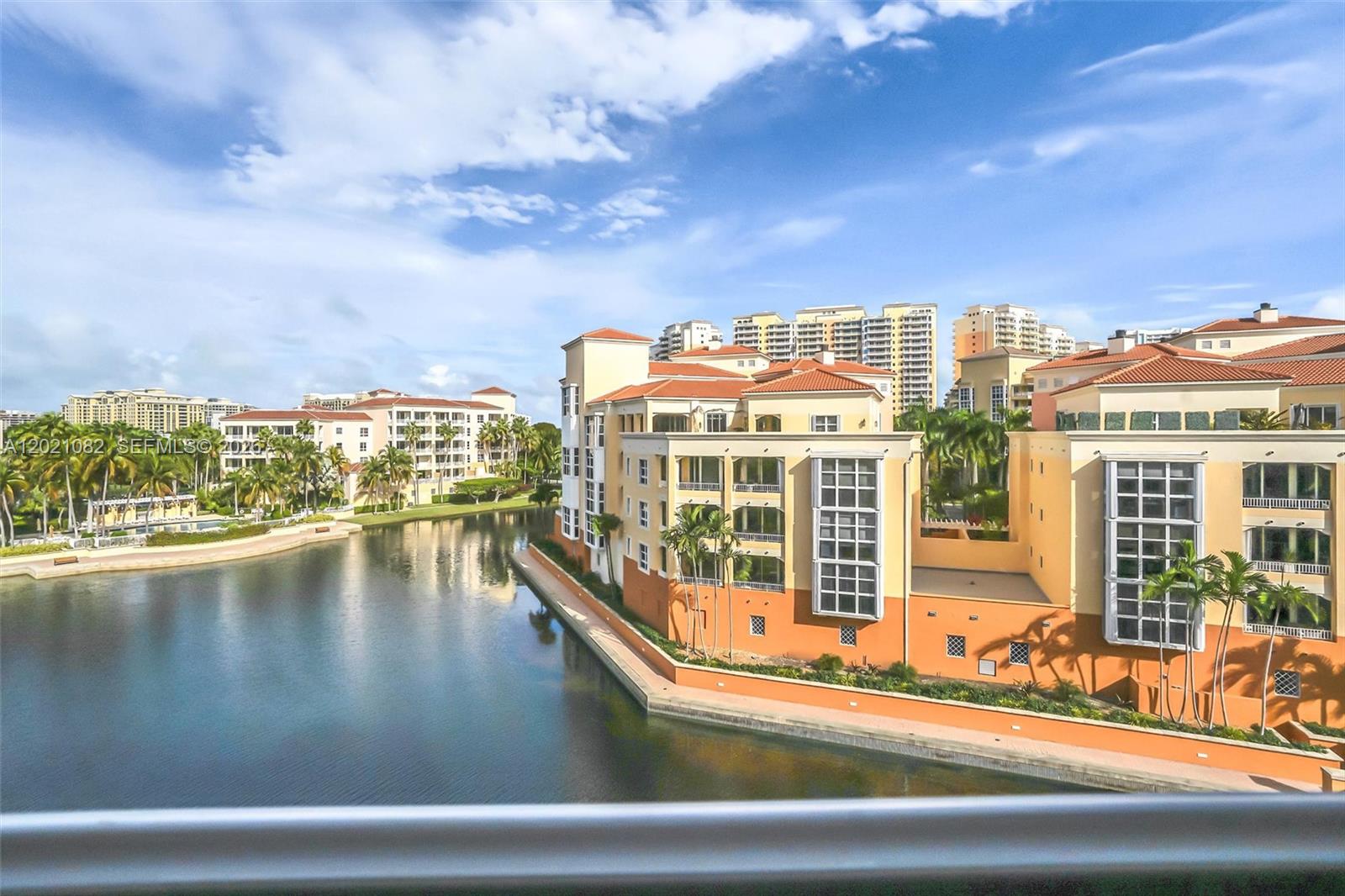 735 Crandon Boulevard, Unit 503 Key Biscayne, FL 33149 - Photo 3 of 38
