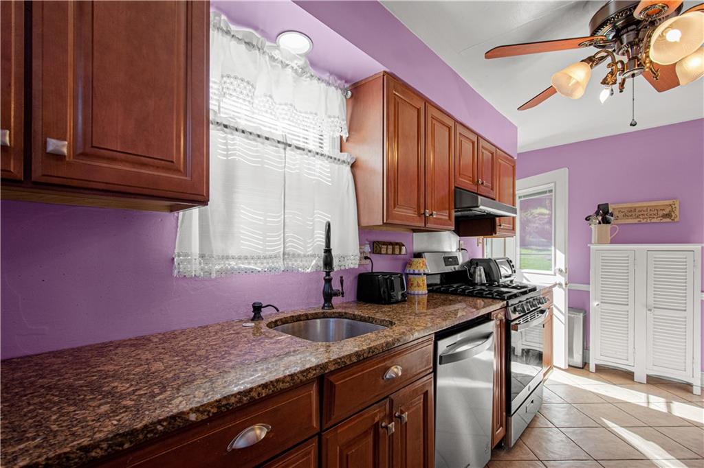 4703 Rolling Hills Road Pittsburgh, PA 15236 - Photo 9 of 29 Gallery Image 9