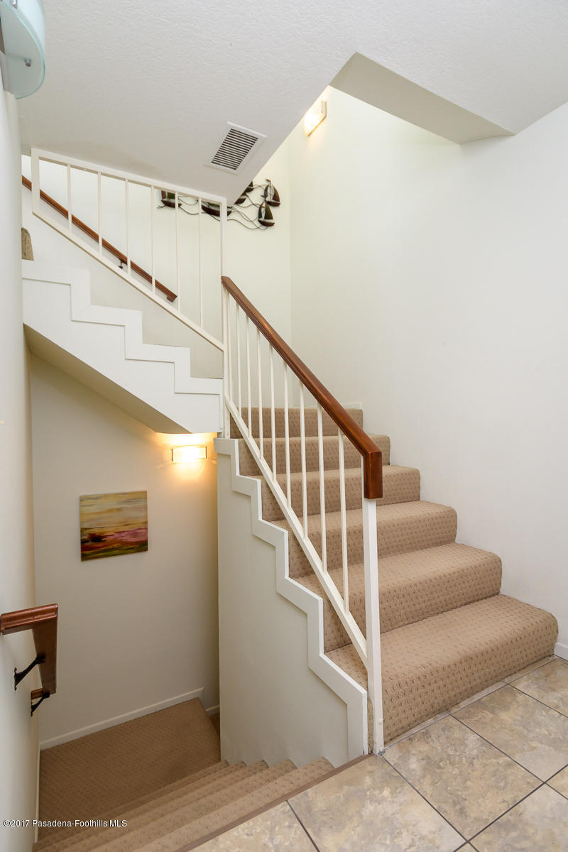 2248 Del Mar Road, Unit 7 Montrose, CA 91020 - Photo 17 of 35 a view of entryway