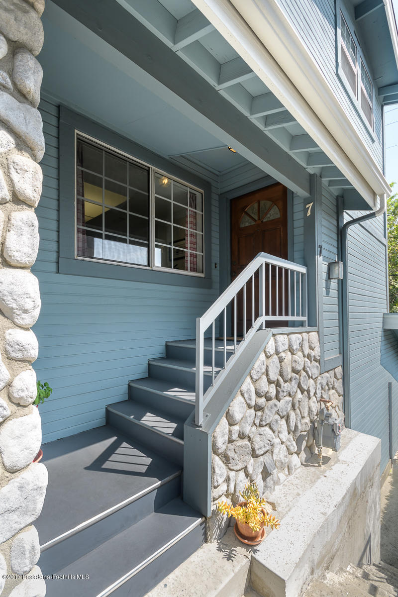 2248 Del Mar Road, Unit 7 Montrose, CA 91020 - Photo 3 of 35 a view of a porch with chairs