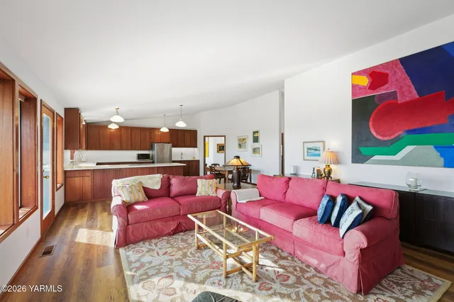 $654,950 | 722 Ghormley Road, Yakima, WA 98908