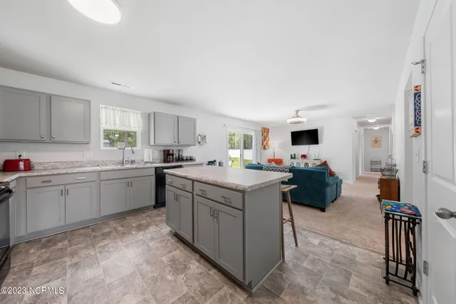 $2,350 | 920 Golfview Road, Southport, NC 28461