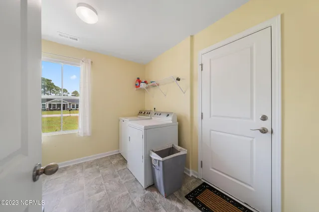 $2,350 | 920 Golfview Road, Southport, NC 28461