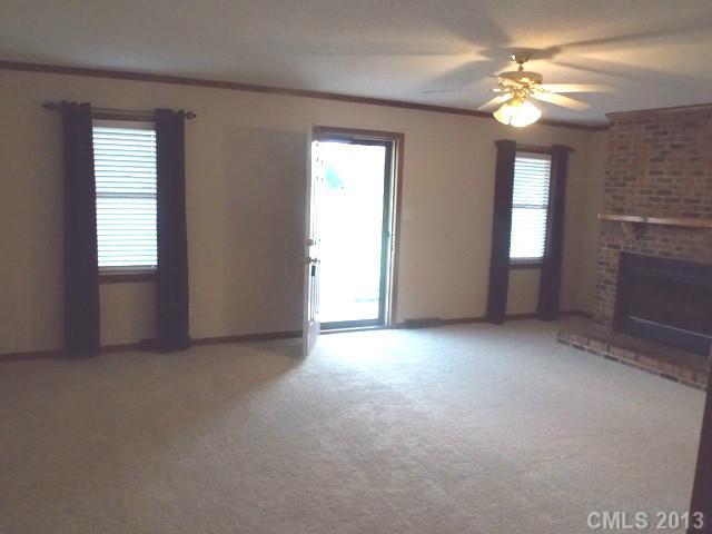 1420 Dove Landing Road York, SC 29745 - Photo 4 of 16 Gallery Image 4