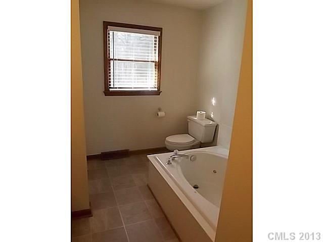 1420 Dove Landing Road York, SC 29745 - Photo 7 of 16 Gallery Image 7