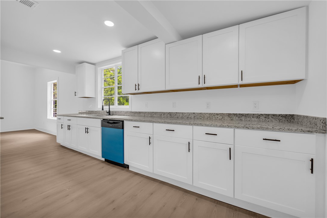 904 East Main Street Seneca, SC 29678 - Photo 14 of 50