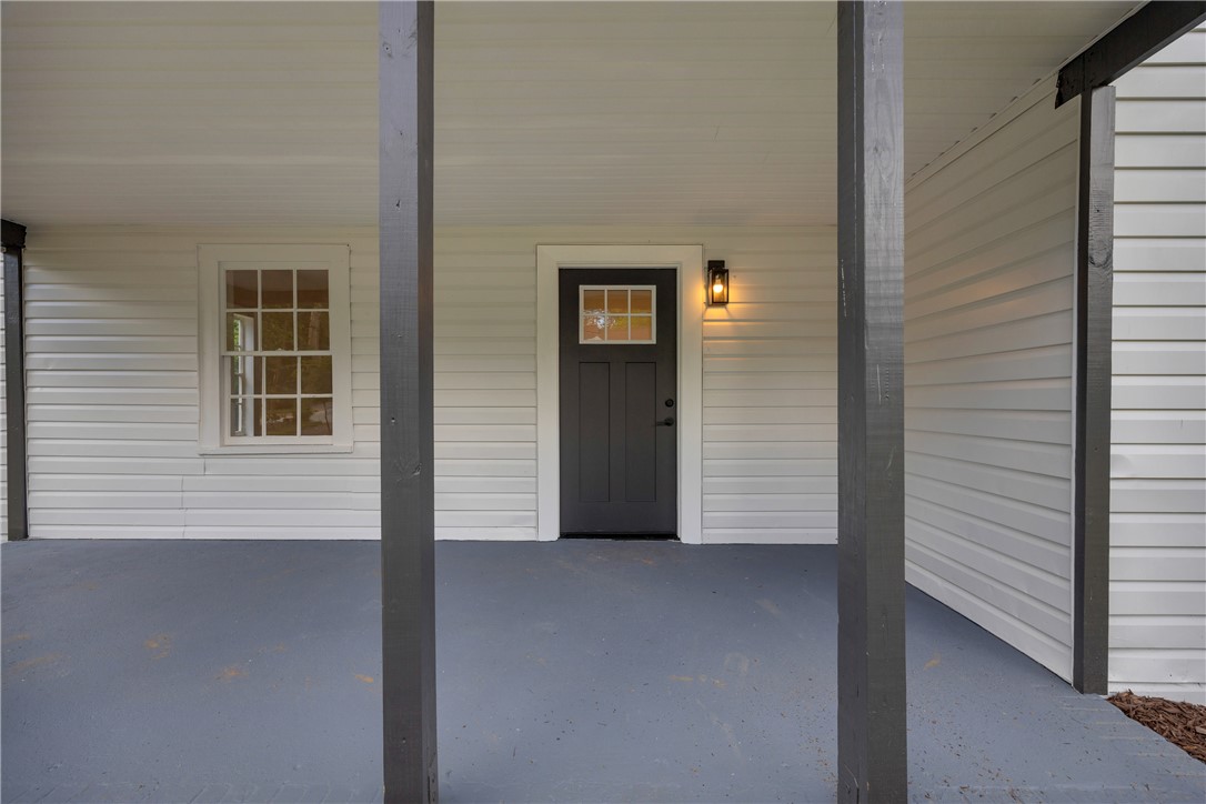 904 East Main Street Seneca, SC 29678 - Photo 5 of 50