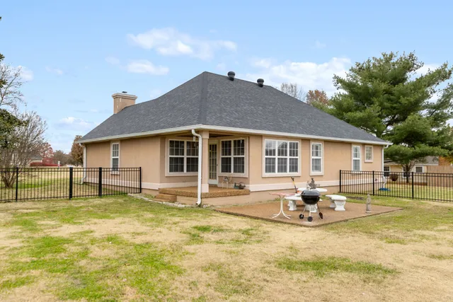 $500,000 | 1240 Hunters Point Lane, Spring Hill, TN 37174