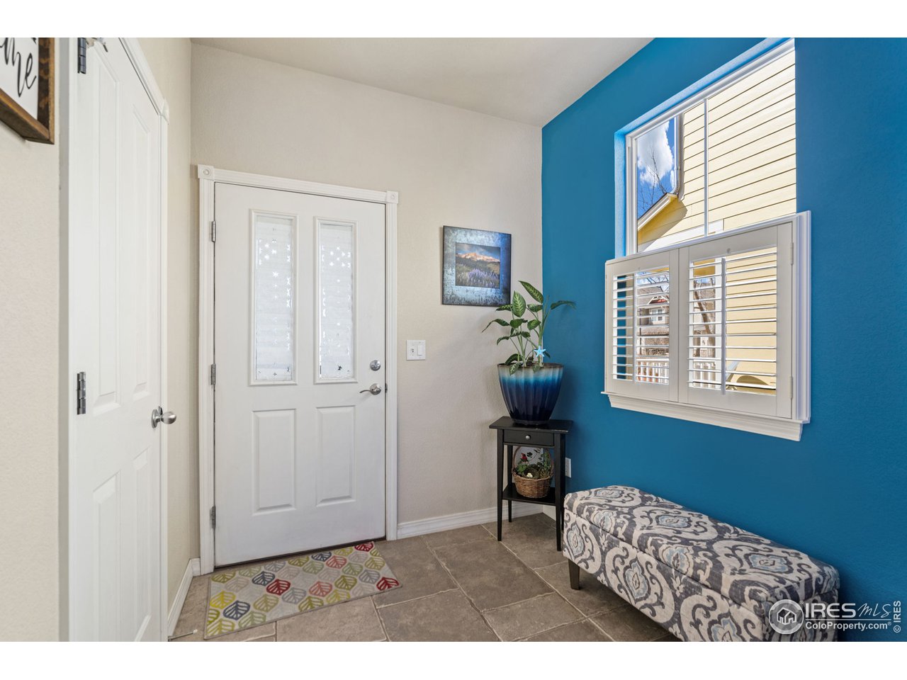 2250 Trestle Road Fort Collins, CO 80525 - Photo 3 of 22 Large Entryway
