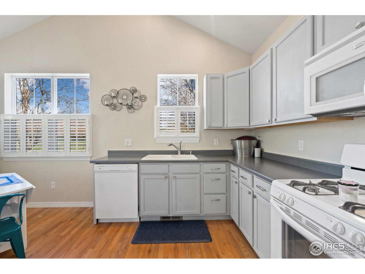 2250 Trestle Road Fort Collins, CO 80525 - Photo 9 of 22 Clean Kitchen Look