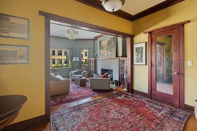 $550,000 | 1353 West Wilson Avenue, Unit 2, Chicago, IL 60640