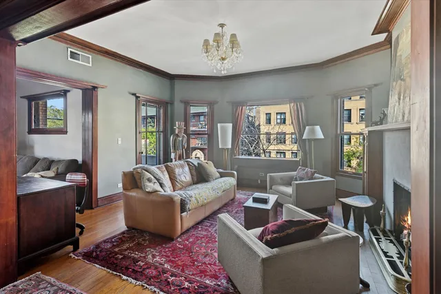 $550,000 | 1353 West Wilson Avenue, Unit 2, Chicago, IL 60640