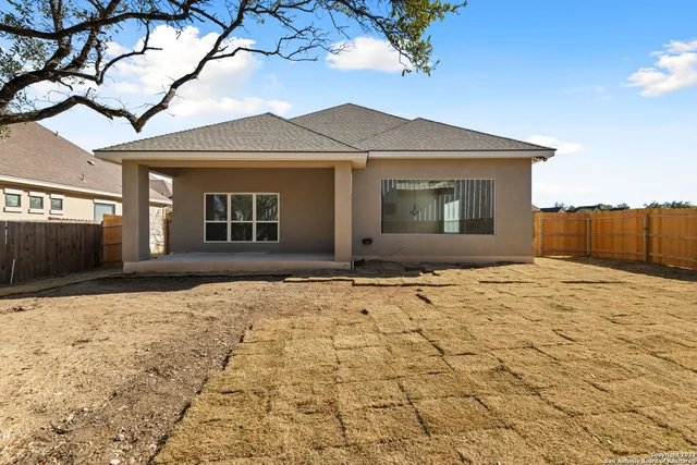 $2,900 | 612 Carriage House, Spring Branch, TX 78070