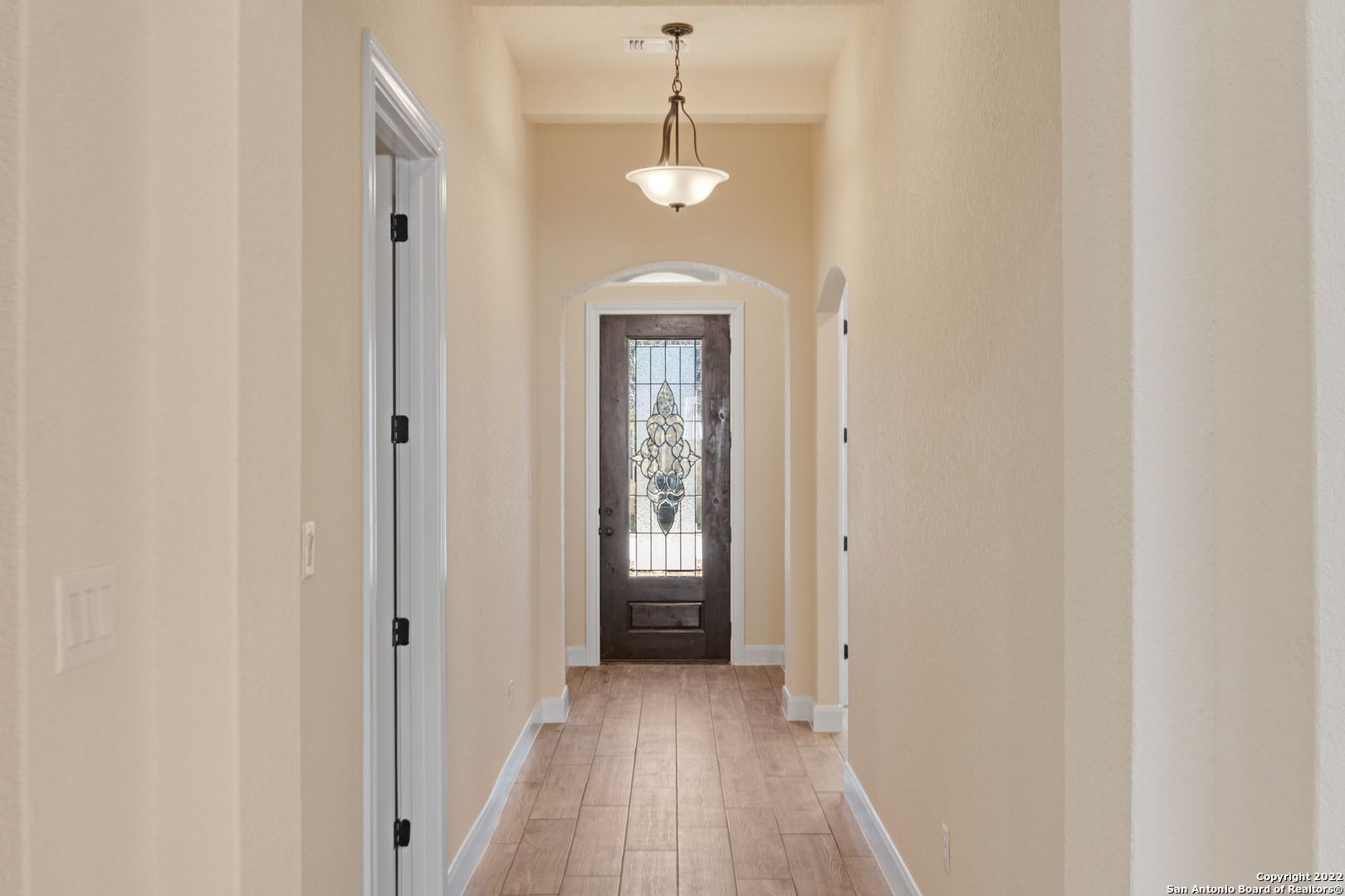 612 Carriage House Spring Branch, TX 78070 - Photo 3 of 20