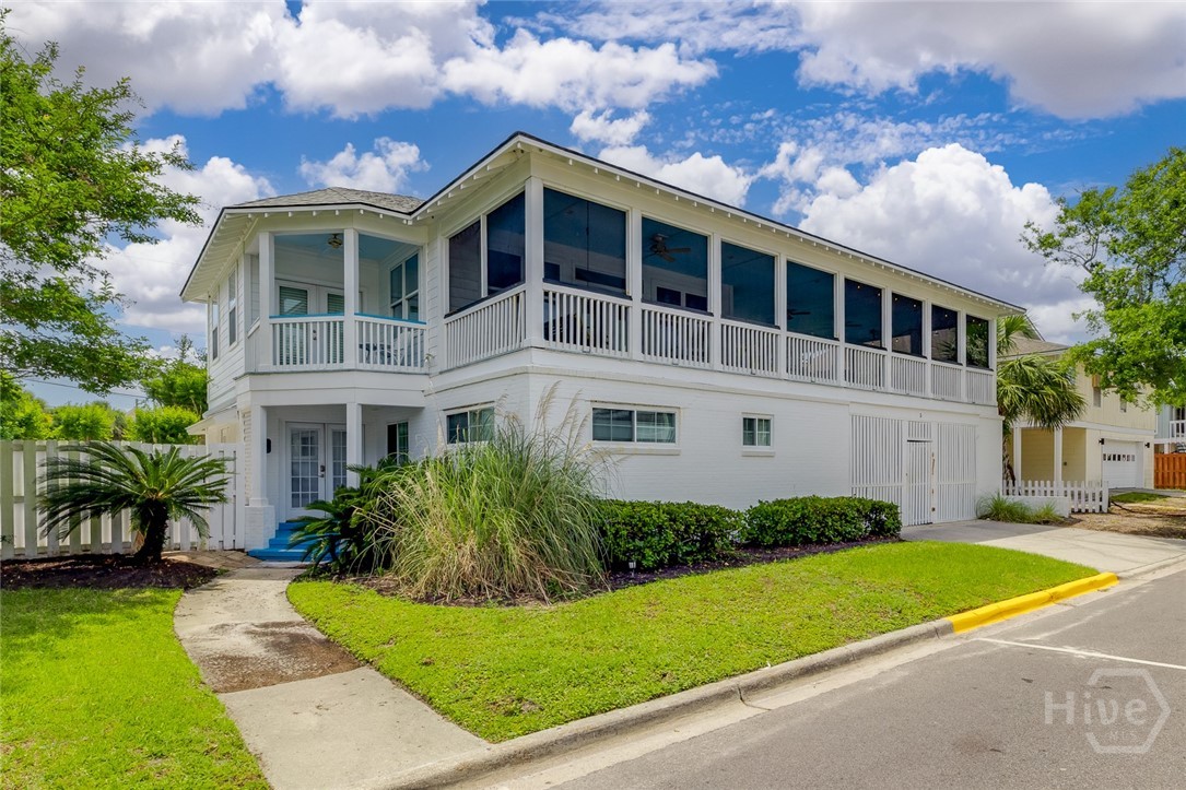 5 10th Street Tybee Island, GA 31328 - Photo 2 of 50