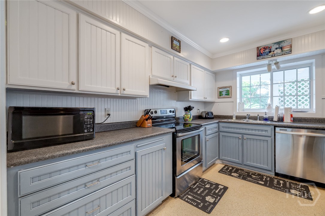 5 10th Street Tybee Island, GA 31328 - Photo 10 of 50