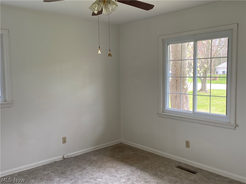 684 Schocalog Road Akron, OH 44320 - Photo 18 of 31 Gallery Image 18