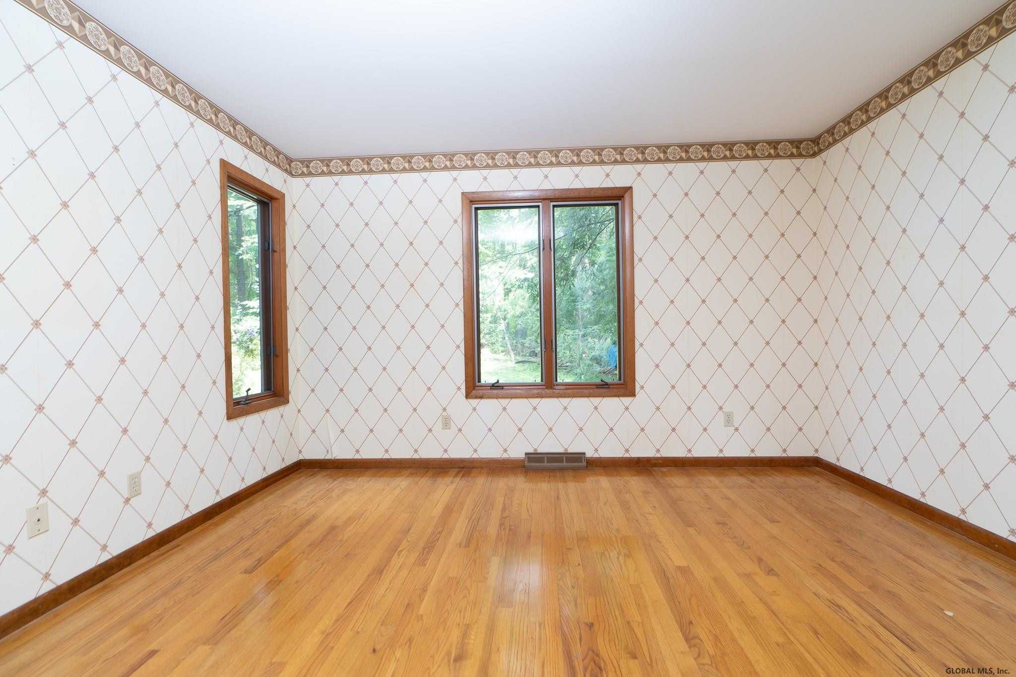 1389 Rowe Road Niskayuna, NY 12309 - Photo 11 of 54 Photo 11