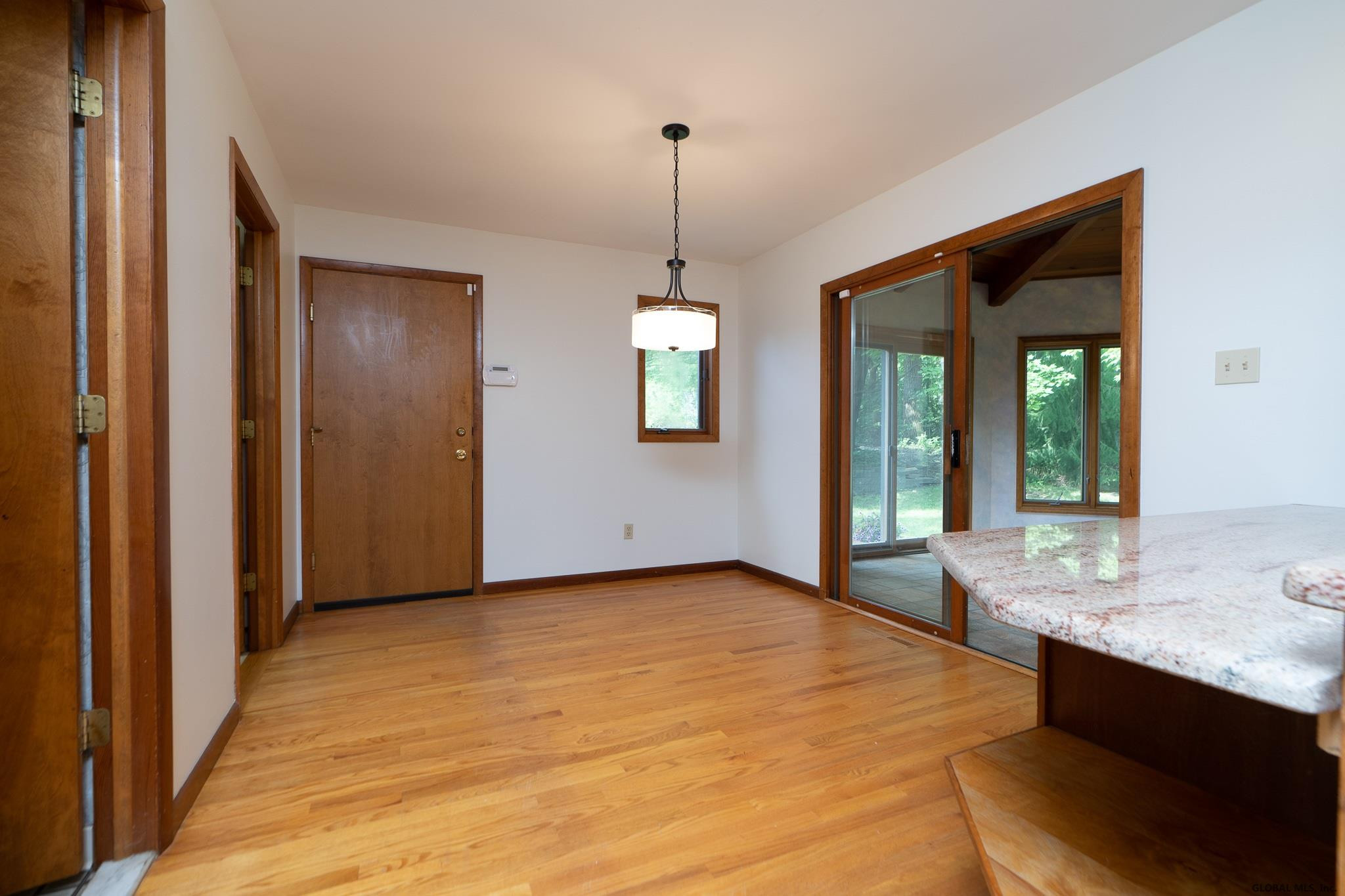1389 Rowe Road Niskayuna, NY 12309 - Photo 20 of 54 Photo 21