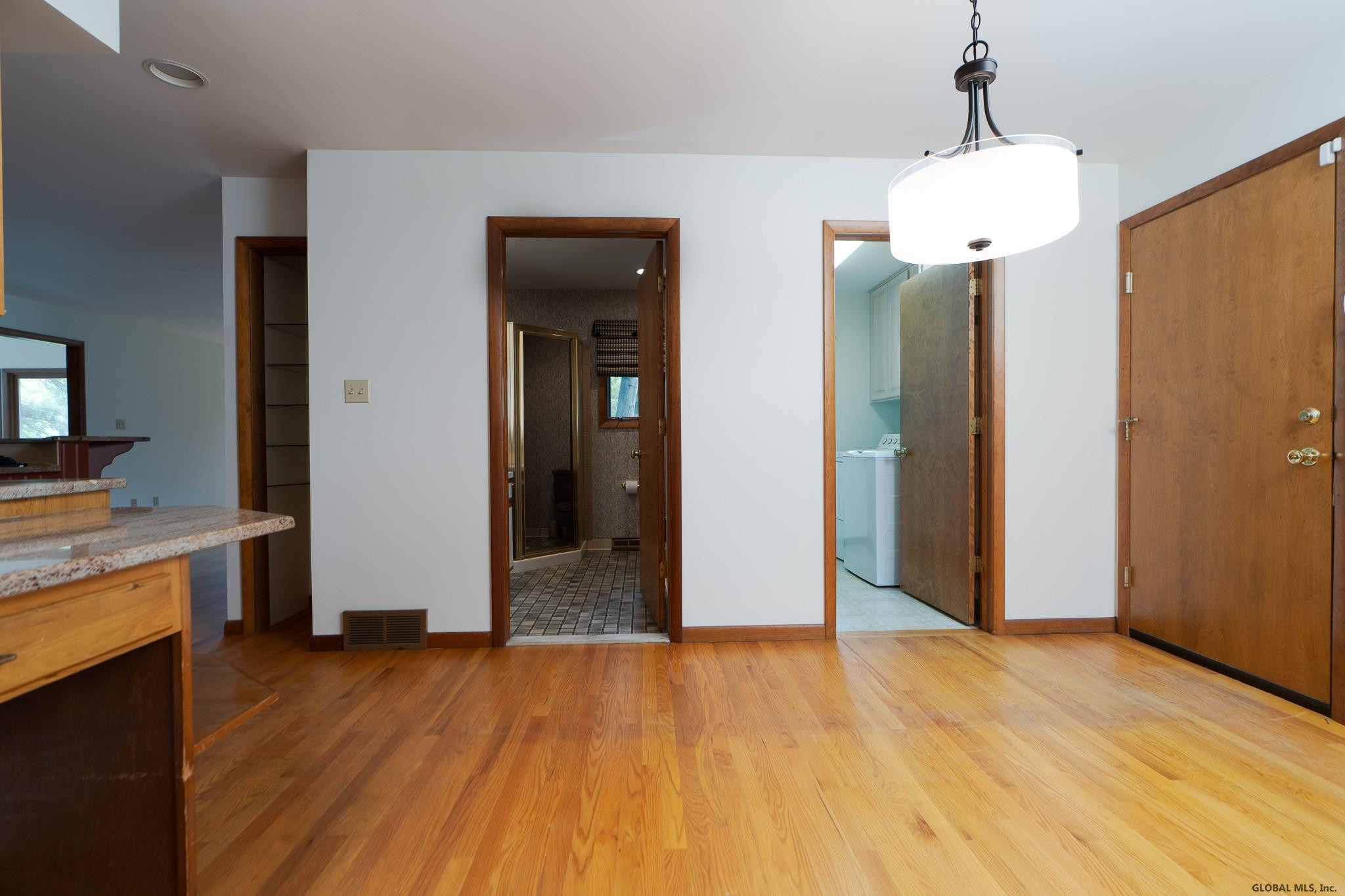 1389 Rowe Road Niskayuna, NY 12309 - Photo 22 of 54 Photo 23