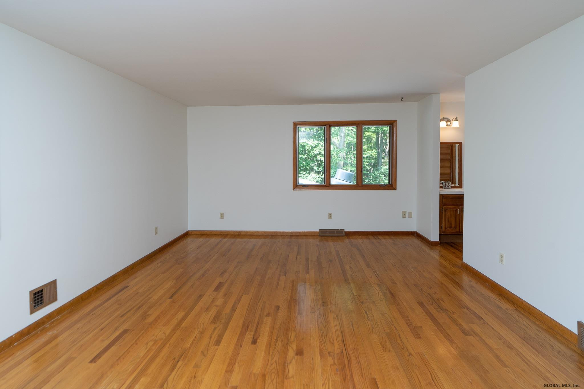 1389 Rowe Road Niskayuna, NY 12309 - Photo 47 of 54 Photo 49