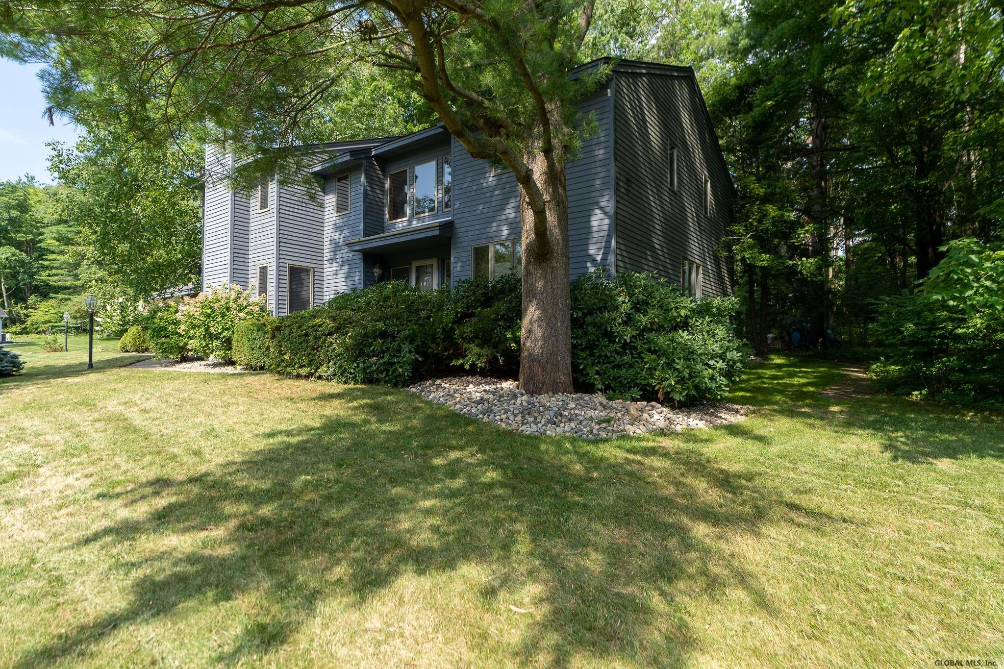 1389 Rowe Road Niskayuna, NY 12309 - Photo 6 of 54 Photo 6