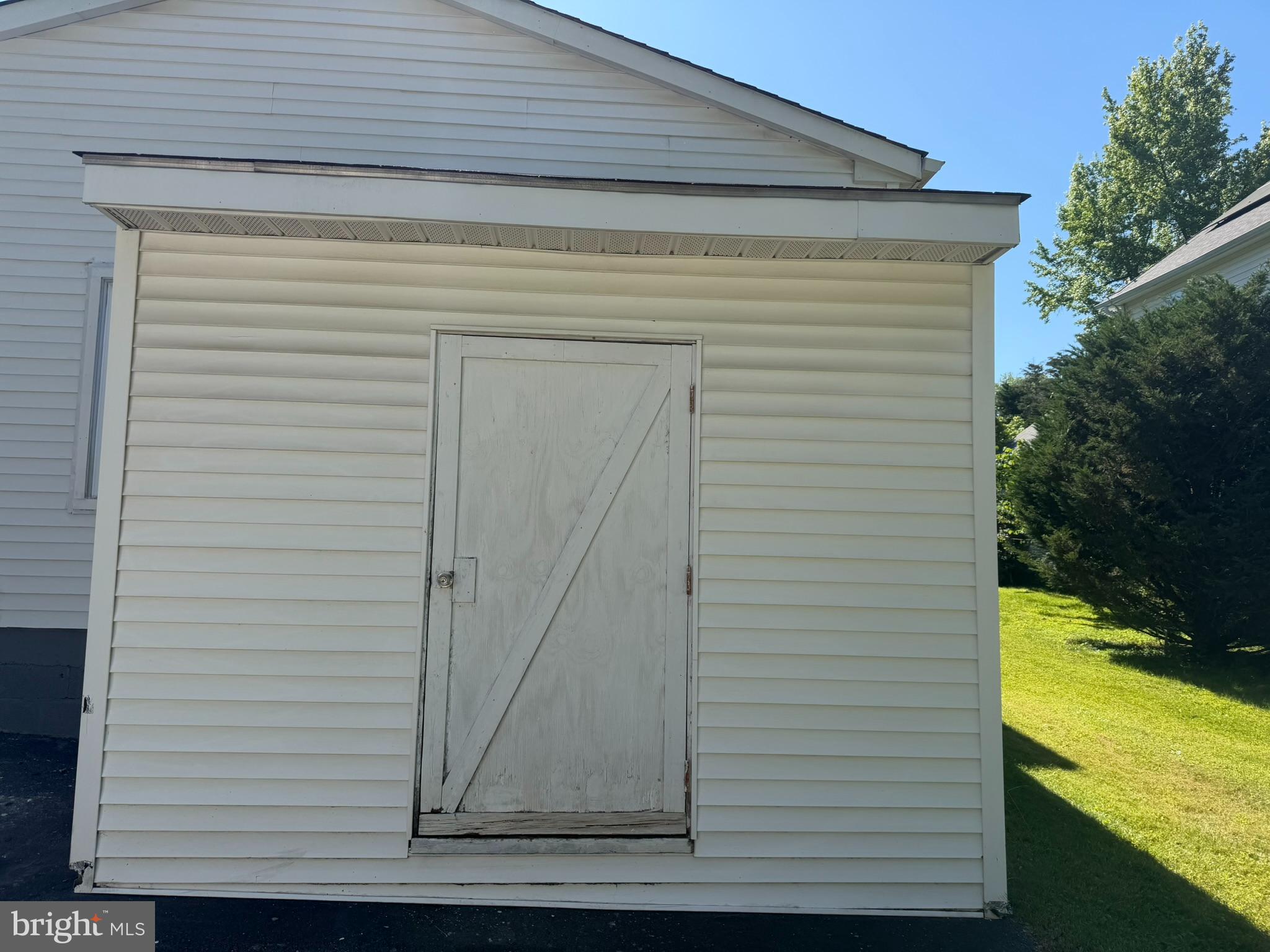 2923 Fairhill Road Fairfax, VA 22031 - Photo 53 of 63 Small Shed