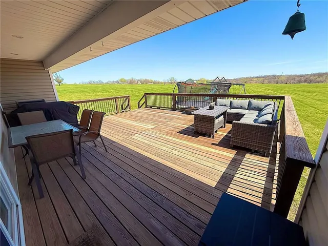 $499,900 | 28210 State F Highway, Maryville, MO 64468