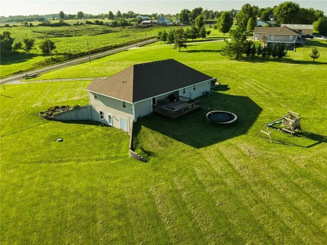 $499,900 | 28210 State F Highway, Maryville, MO 64468