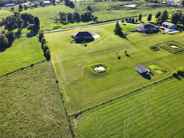 $499,900 | 28210 State F Highway, Maryville, MO 64468
