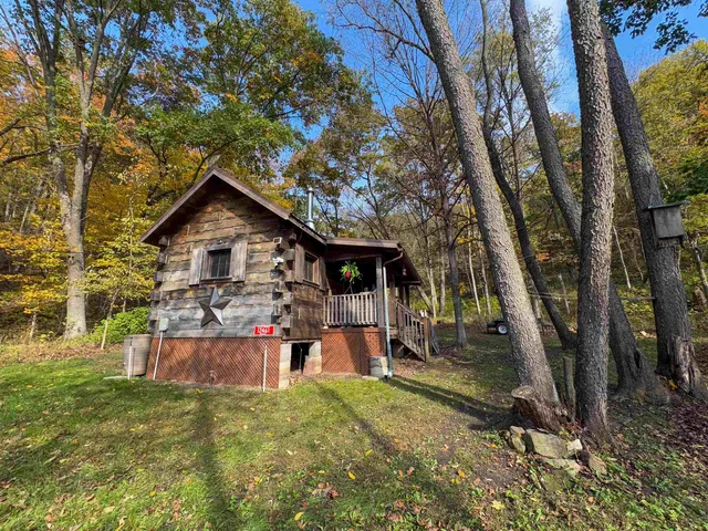 $195,000 | 12461 River Road, Soldiers Grove, WI 54655