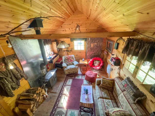 $195,000 | 12461 River Road, Soldiers Grove, WI 54655