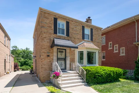 $449,000 | 10831 South Longwood Drive, Chicago, IL 60643