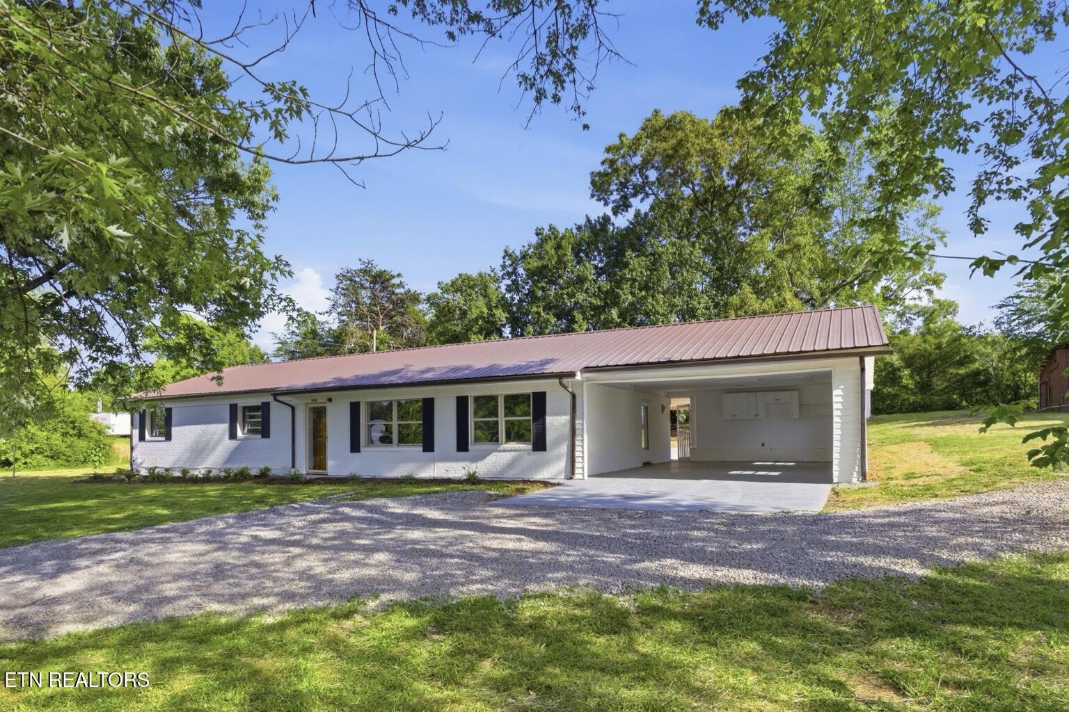 1024 Reagan Valley Road Tellico Plains, TN 37385 - Photo 37 of 42 wj2605157